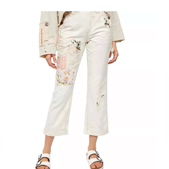 Free People Love Alive Boyfriend Jeans Size 26 White Like New